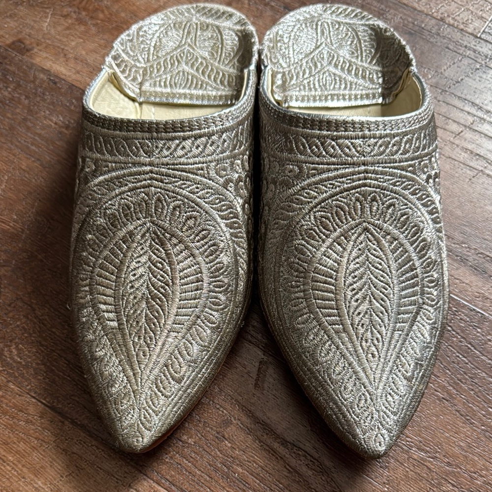 Moroccan Bridal Shoes - Picture 2 of 5